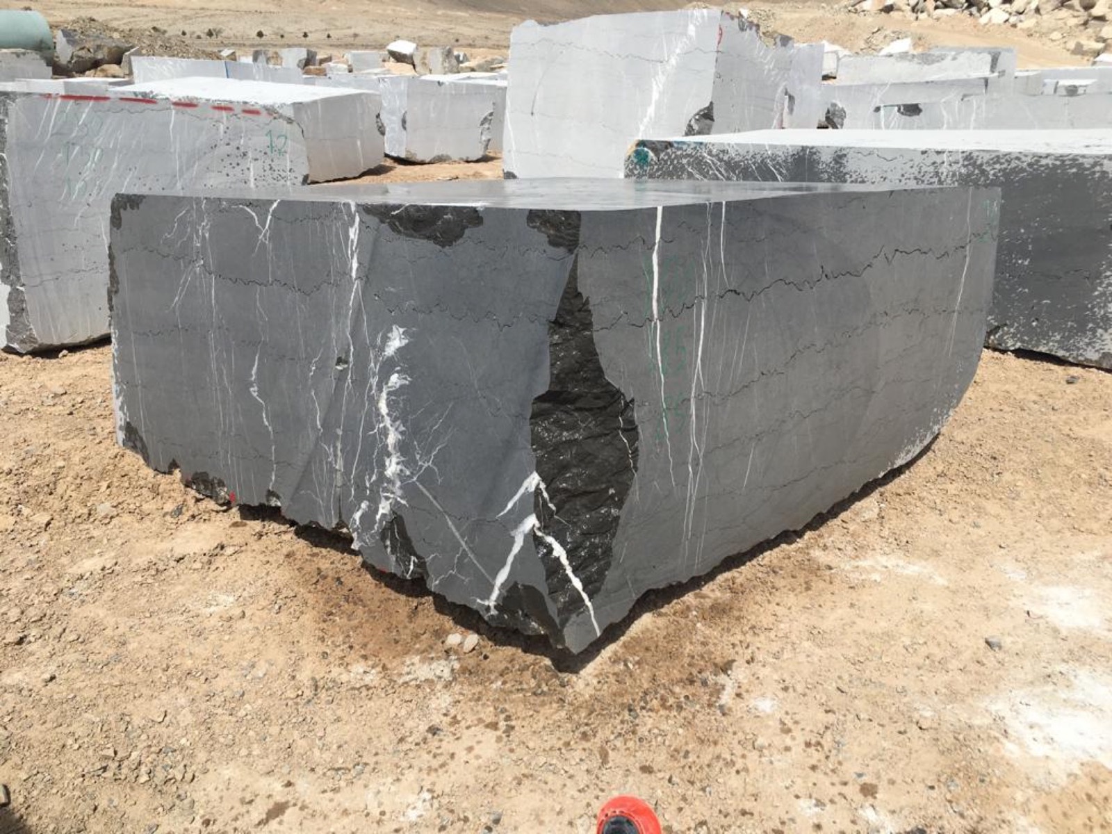 Pietra Gray Block 6